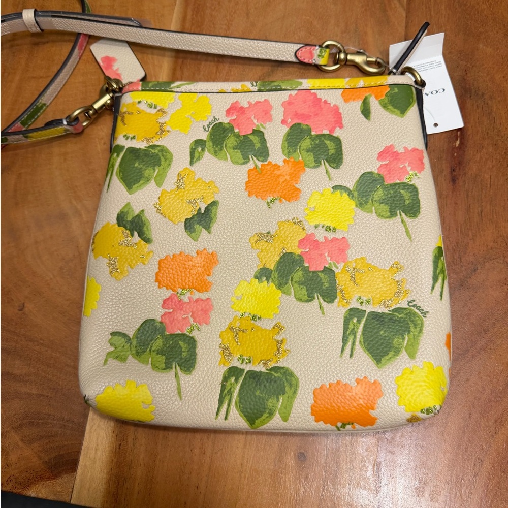 COACH NWT’s Kitt Messenger Crossbody Bag With Floral Print - Picture 14 of 16